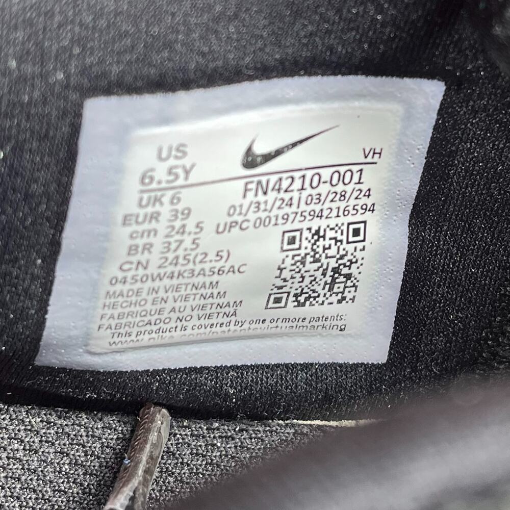Nike SB Day One Black Gum Shoes / Kids 6.5Y Women 8 / Skateboarding School - Picture 11 of 11